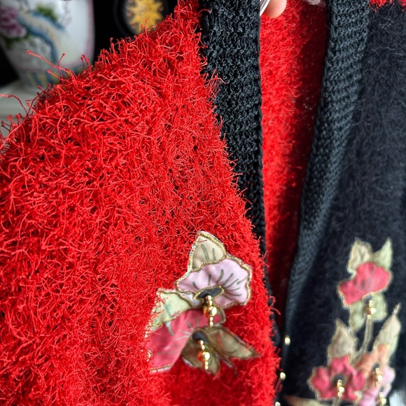 Vintage 80s 90s Red and Black Christmas Floral Patch Teddy Pullover Sweater XXL - Picture 6 of 16
